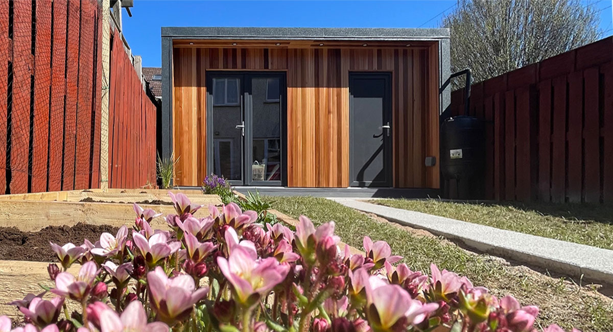 Garden Office with Storage 01